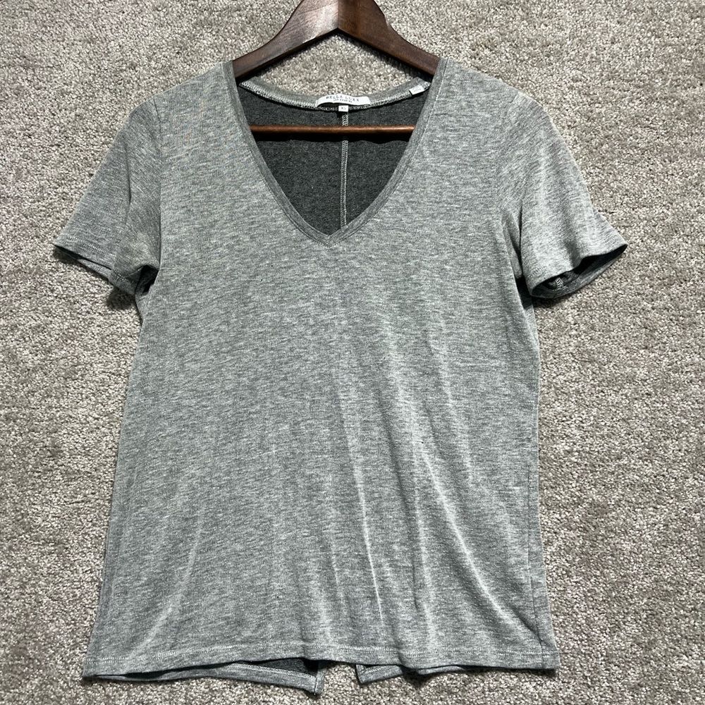 Bella Luxx Woman’s Grey Short Sleeve T Shirt Size XS *flaw